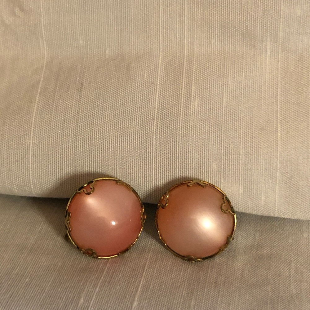 Vintage Pink Screw Back Earrings